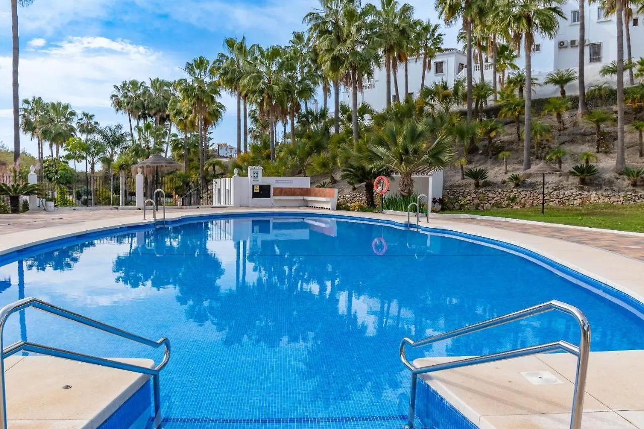 Las Palmas 8B Oasis Properties 네르하 아파트